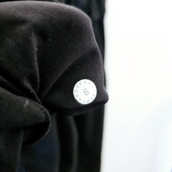 Lululemon On The Fly Pant *Woven 28" Black Size 6 - Picture 3 of 4